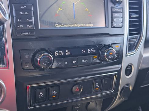 Used 2017 Nissan Titan PRO-4X image 25