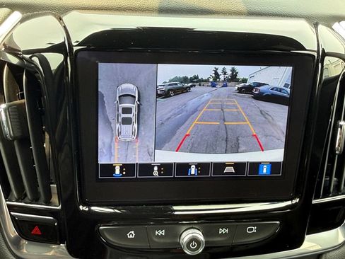 Used 2023 Chevrolet Traverse RS AWD/4WD image 15