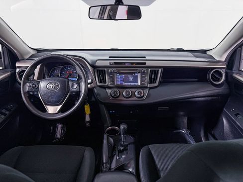 Used 2014 Toyota RAV4 LE FWD image 13