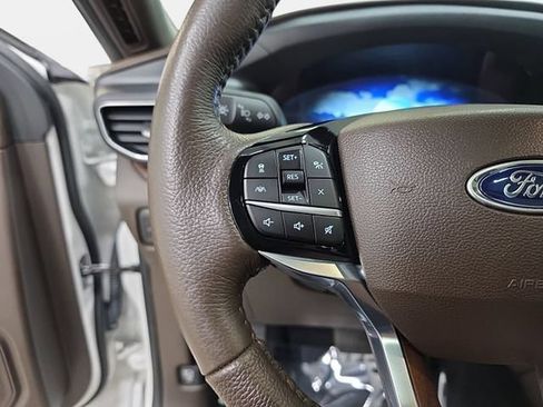 Used 2023 Ford Explorer King Ranch w/ Technology Package AWD/4WD image 17