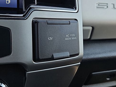 Used 2022 Ford F250 Lariat w/ Lariat Value Package image 29