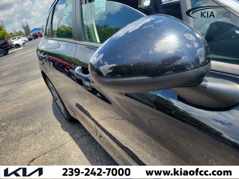 Used 2022 Kia K5 LXS FWD image 8