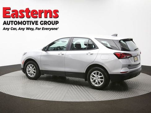 Used 2022 Chevrolet Equinox LS image 63