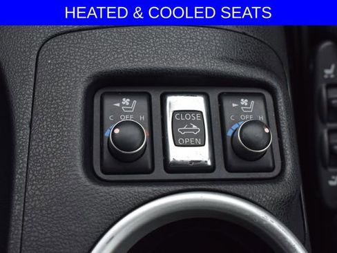 Used 2010 Nissan 370Z Touring w/ Sport Pkg RWD image 5