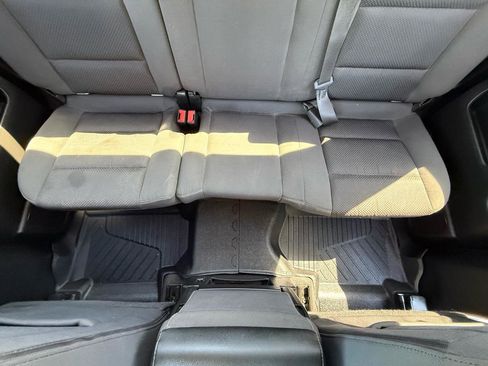 Used 2019 Chevrolet Silverado 1500 LT AWD/4WD image 32