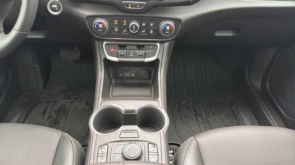 Used 2024 GMC Terrain SLT w/ Tech Package AWD/4WD image 19