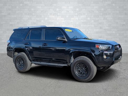 Used 2018 Toyota 4Runner SR5 image 1