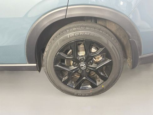 Used 2025 Honda HR-V Sport image 11