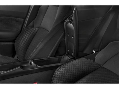 Used 2020 Toyota C-HR XLE FWD image 14