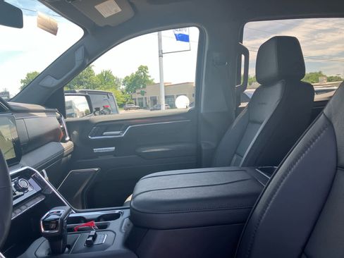 New 2026 GMC Sierra 1500 Denali AWD/4WD image 10