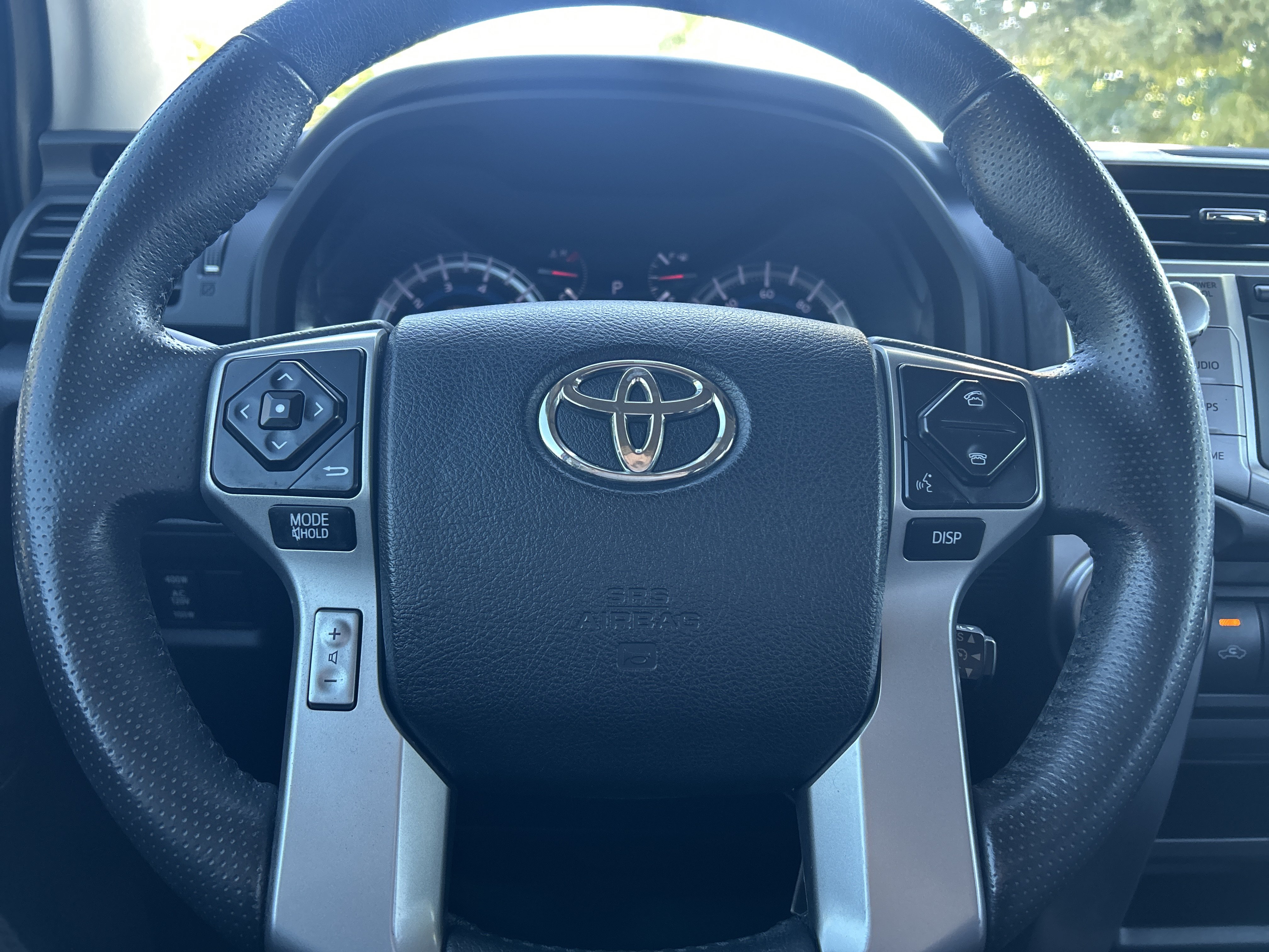 Used 2018 Toyota 4Runner SR5 RWD image 17