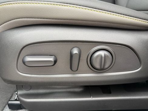 New 2026 Chevrolet Trax ACTIV w/ Sunroof Package image 16