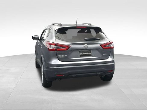 Used 2022 Nissan Rogue Sport S FWD image 4