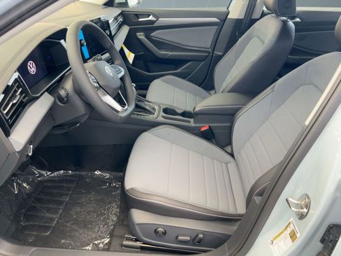 New 2026 Volkswagen Jetta SE image 5