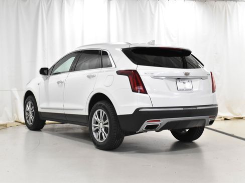 Certified 2022 Cadillac XT5 Premium Luxury w/ LPO, Floor Liner Package image 25