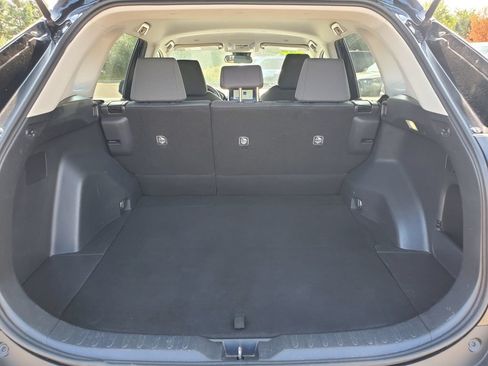 Used 2024 Toyota RAV4 XLE FWD image 6