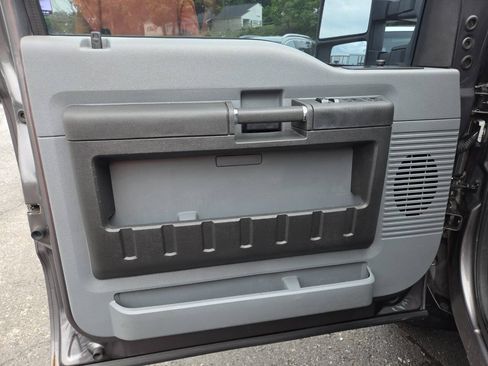 Used 2012 Ford F350 XL w/ PWR Equipment Group AWD/4WD image 17