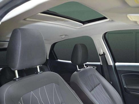 Used 2019 Ford EcoSport SE image 26