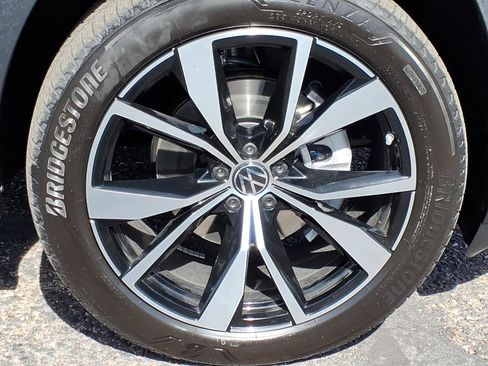 New 2026 Volkswagen Atlas SEL Premium R-Line image 8