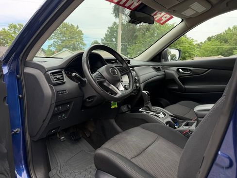 Used 2019 Nissan Rogue S w/ Special Edition Package FWD image 10