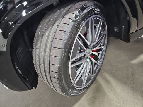 New 2026 Mercedes-Benz GLE 63 AMG S image 33