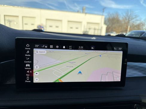 Used 2024 Alfa Romeo Tonale Ti w/ Premium Interior Package image 23