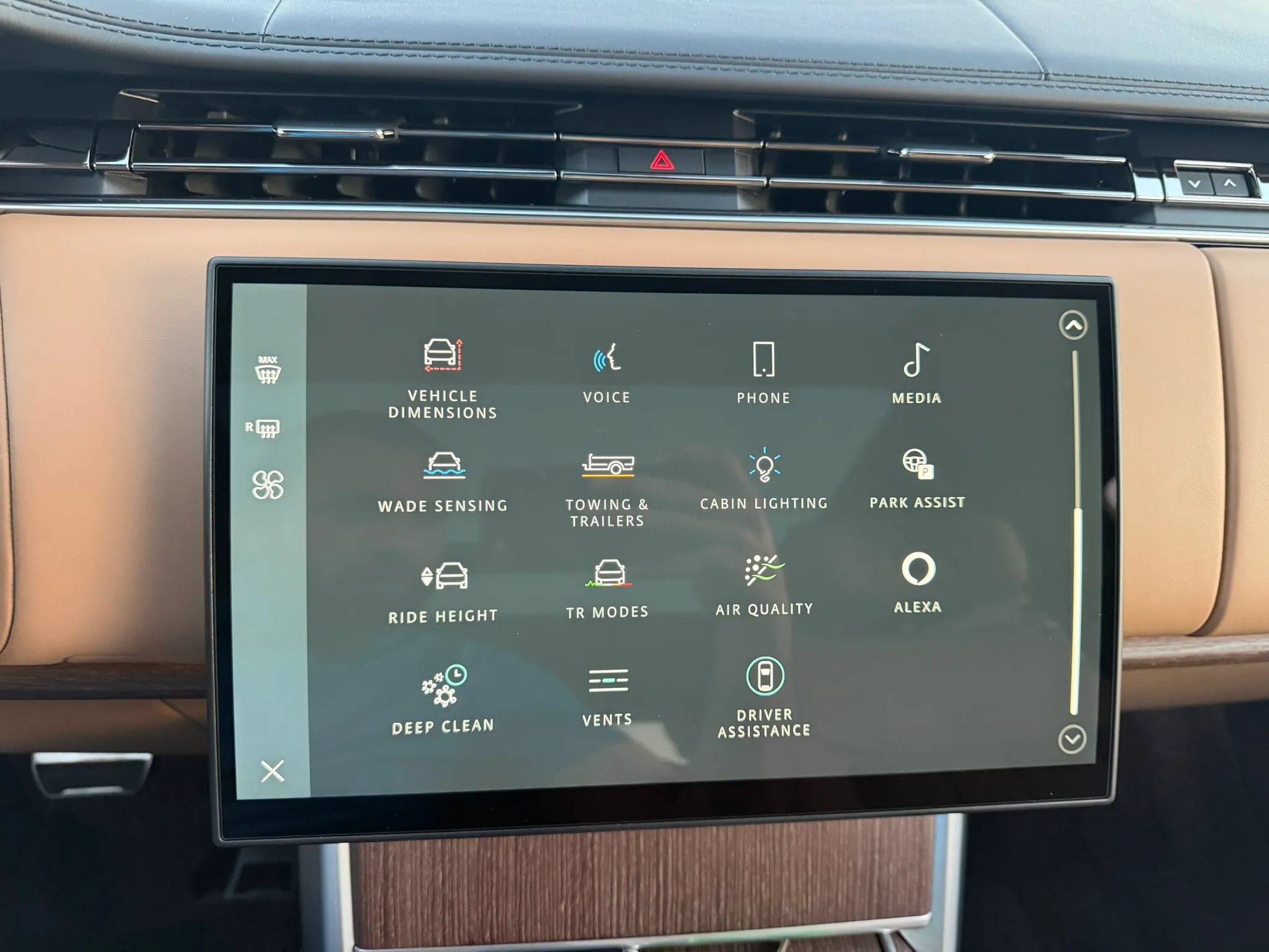 Used 2024 Land Rover Range Rover Autobiography AWD/4WD image 45