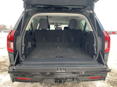 Used 2025 Ford Expedition Max Active image 13