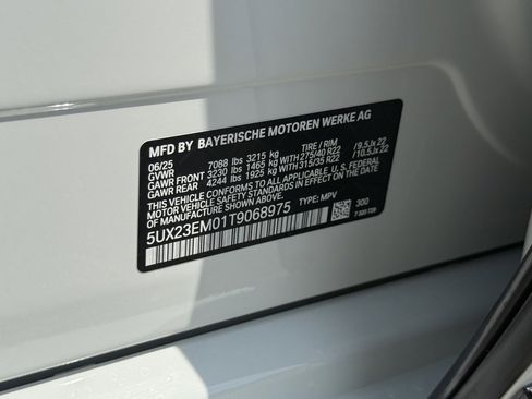 Used 2026 BMW X7 xDrive40i w/ M Sport Package image 31