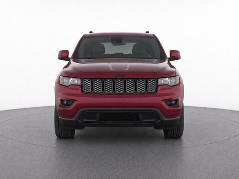 Used 2020 Jeep Grand Cherokee Altitude AWD/4WD image 5