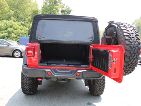 Used 2019 Jeep Wrangler Unlimited Rubicon AWD/4WD image 34