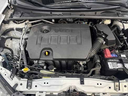 Used 2016 Toyota Corolla LE FWD image 34