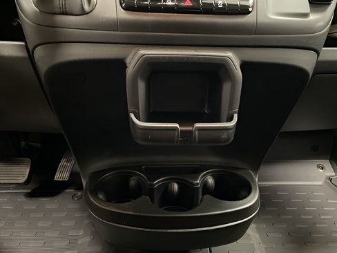New 2025 RAM ProMaster 3500 w/ Convenience Group FWD image 18