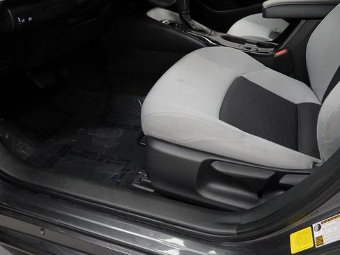 Used 2024 Toyota Corolla SE image 39