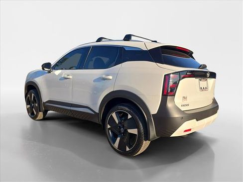 New 2026 Nissan Kicks SR image 3
