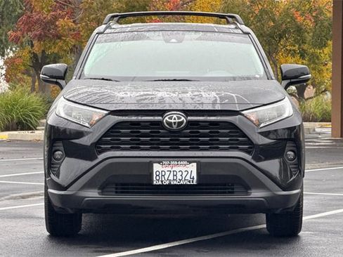 Used 2020 Toyota RAV4 XLE image 11