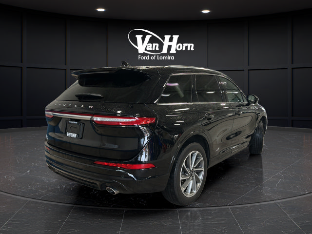 Used 2024 Lincoln Corsair Grand Touring w/ Rear Removable Package Tray AWD/4WD image 7