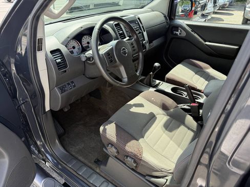 Used 2012 Nissan Frontier PRO-4X AWD/4WD image 8