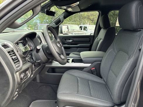 New 2026 RAM 1500 Express AWD/4WD image 13