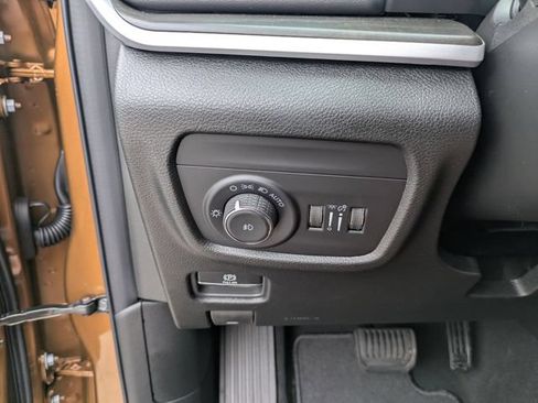 New 2026 Jeep Grand Cherokee Limited AWD/4WD image 16