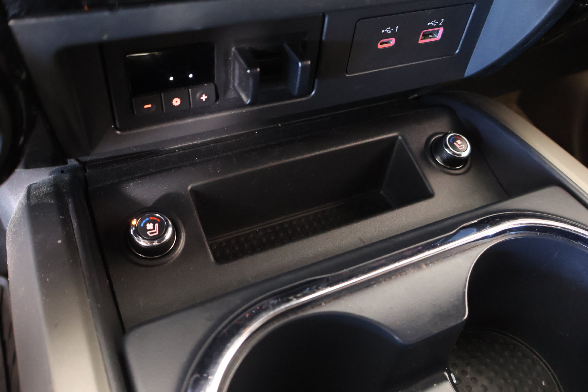 Used 2020 Nissan Titan Platinum Reserve w/ Protection Package 2 AWD/4WD image 22