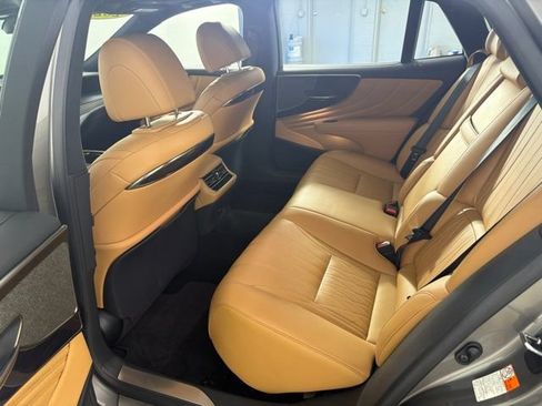 Used 2022 Lexus LS 500 AWD w/ Interior Upgrade Package image 18