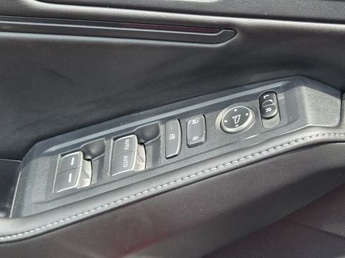 Used 2024 Honda Accord Sport image 39