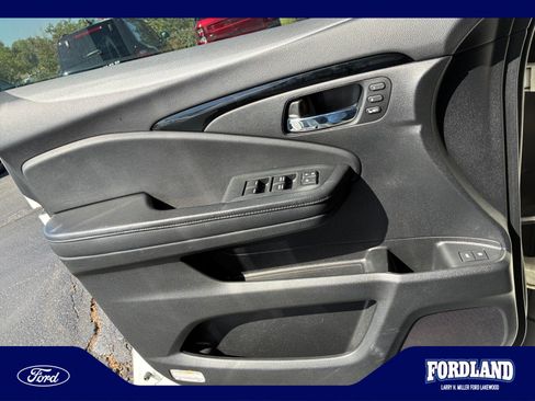 Used 2019 Honda Pilot Elite image 13