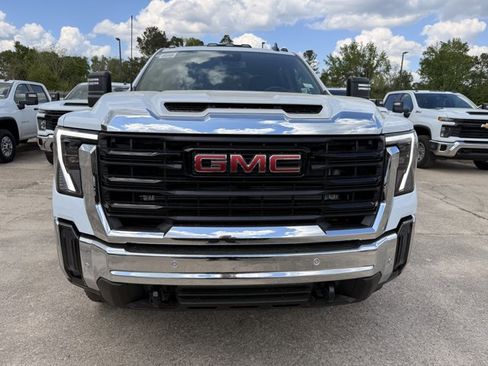 New 2026 GMC Sierra 2500 Pro image 8