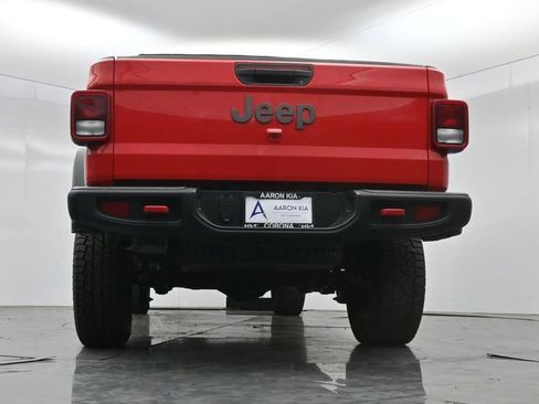 Used 2023 Jeep Gladiator Rubicon AWD/4WD image 47