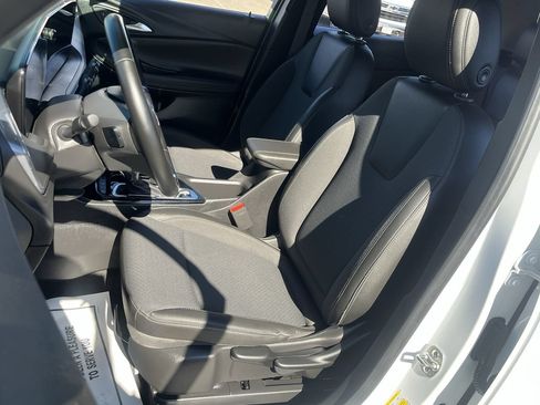 Used 2024 Buick Encore GX Preferred FWD image 17