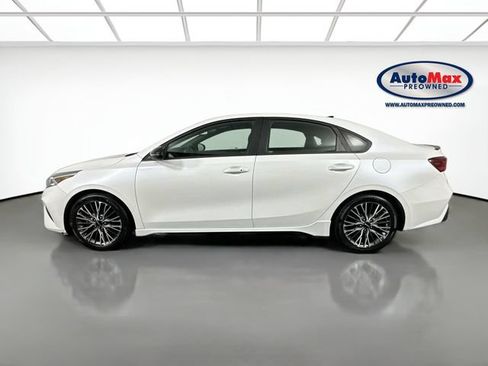 Used 2022 Kia Forte GT-Line w/ GT-Line Premium Package FWD image 9