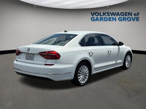 Used 2017 Volkswagen Passat 1.8T SE FWD image 7