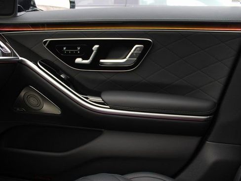 New 2026 Mercedes-Benz S 580 4MATIC Sedan image 29